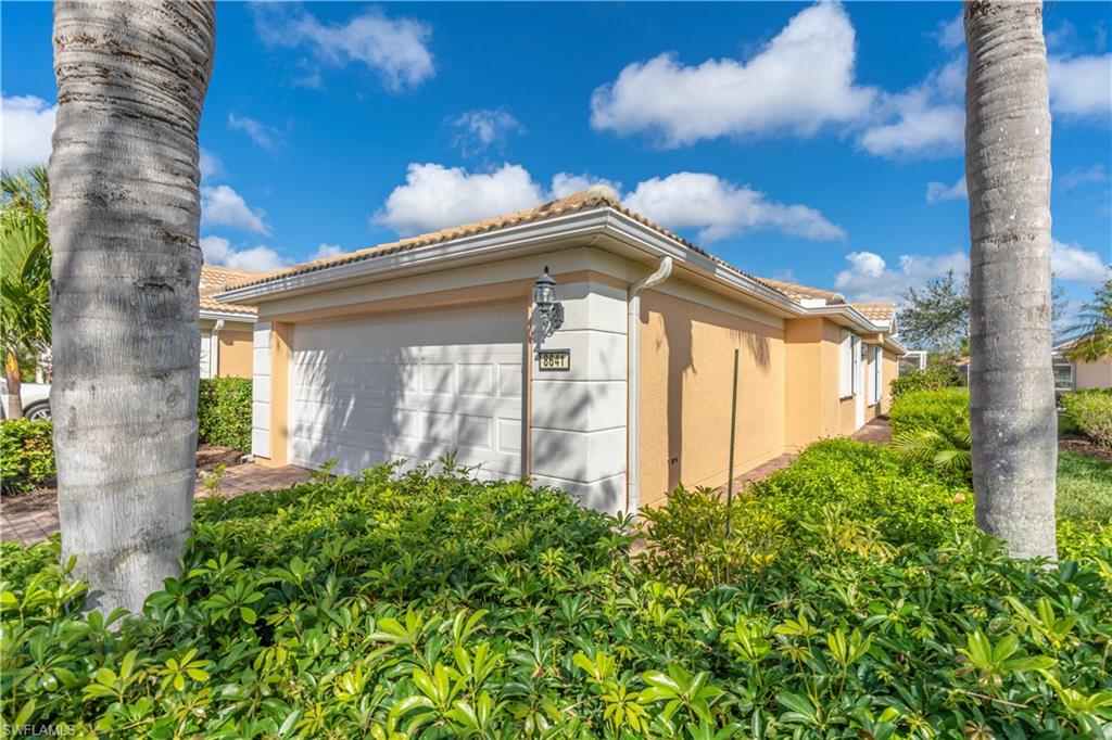8641 Erice Ct Property Photo 4