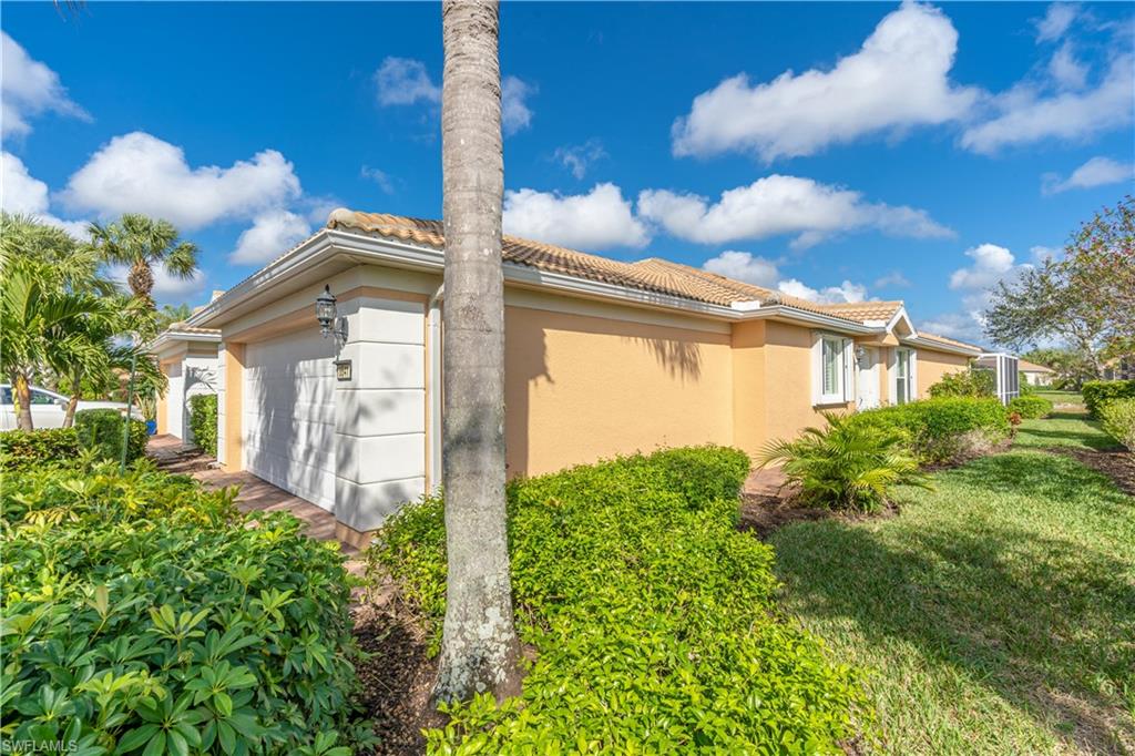 8641 Erice Ct Property Photo 6