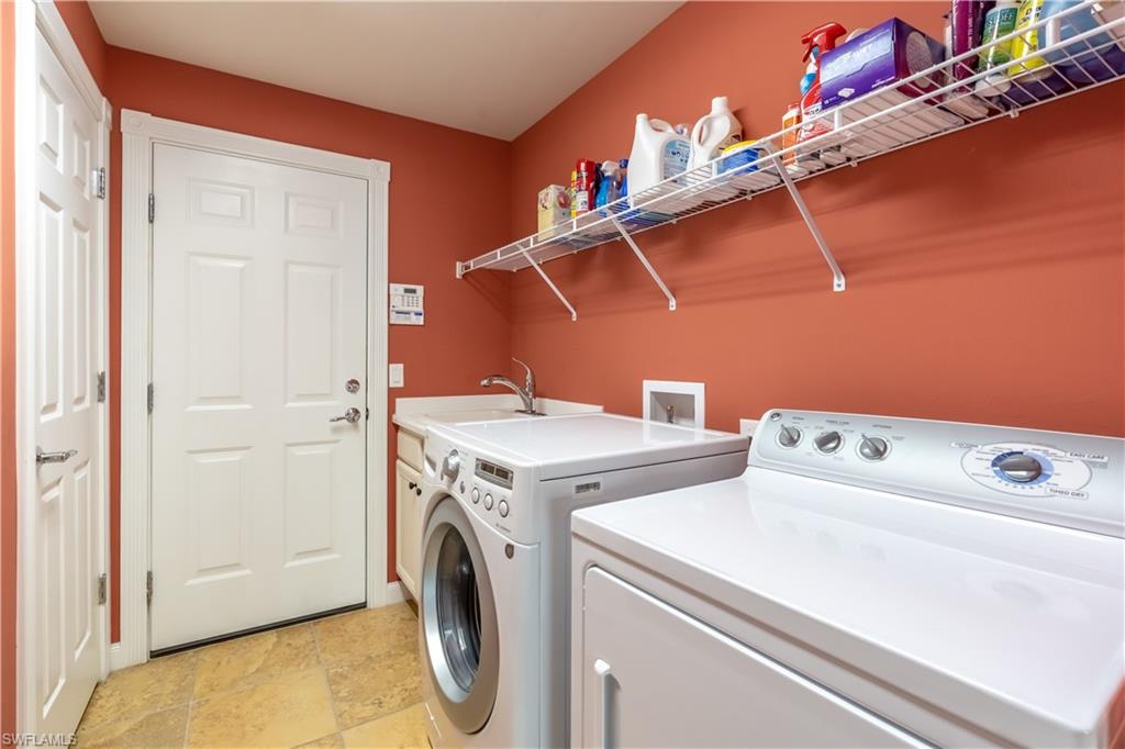 8641 Erice Ct Property Photo 29