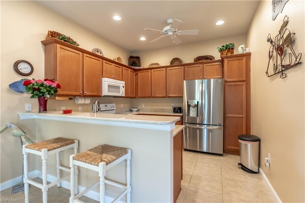 8642 Genova Ct Property Photo 9