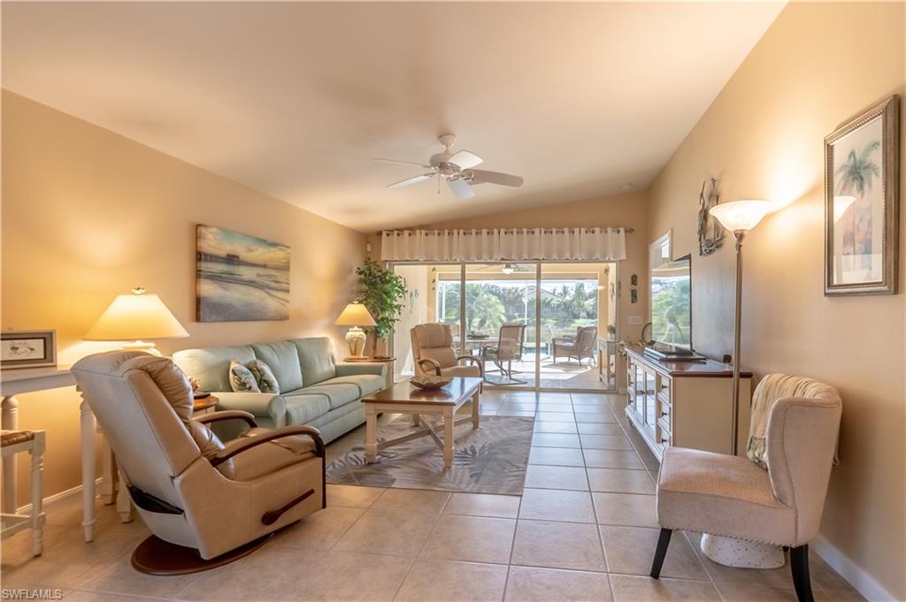 8642 Genova Ct Property Photo 15