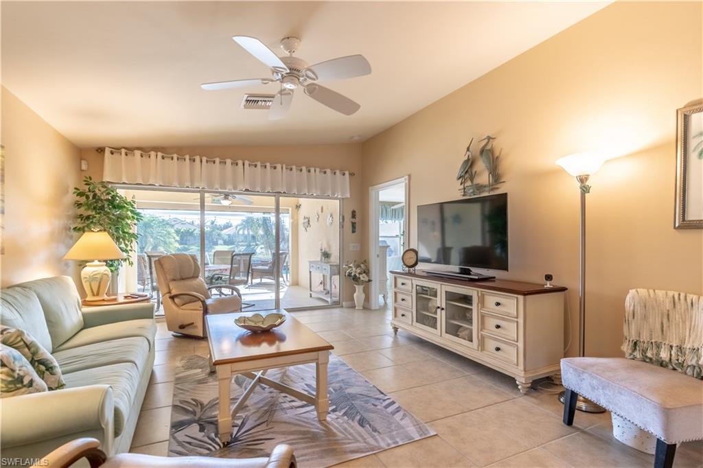 8642 Genova Ct Property Photo 16