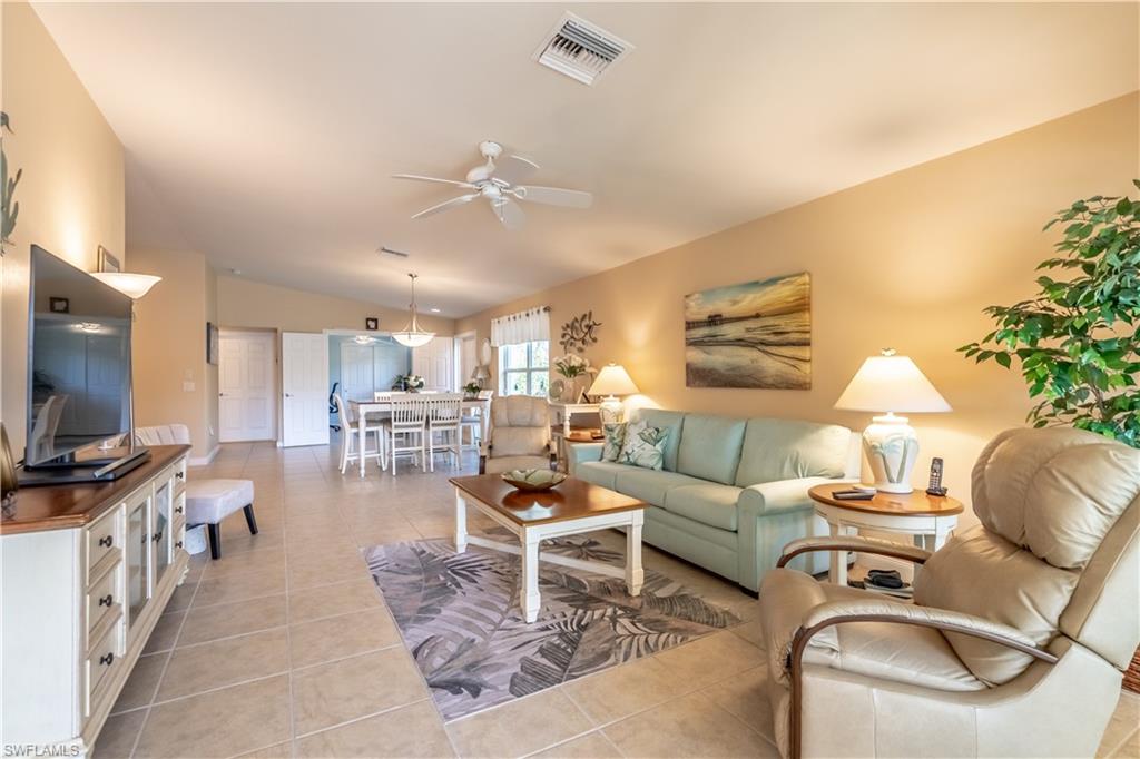 8642 Genova Ct Property Photo 18
