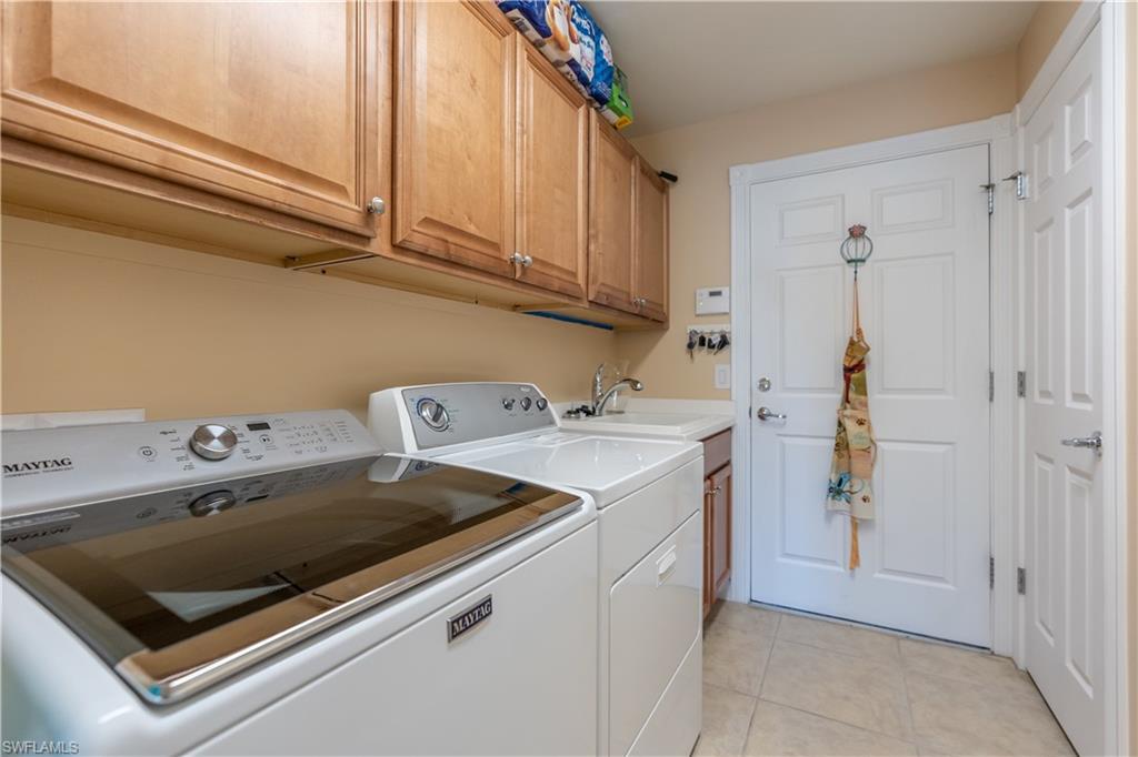 8642 Genova Ct Property Photo 27