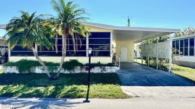 5518 Miles Standish Ln Property Photo 2