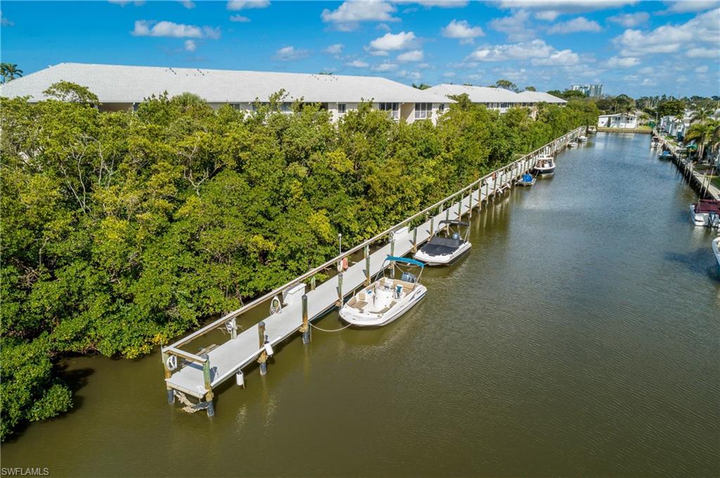 3012 Sandpiper Bay Cir # D301 Property Photo 10