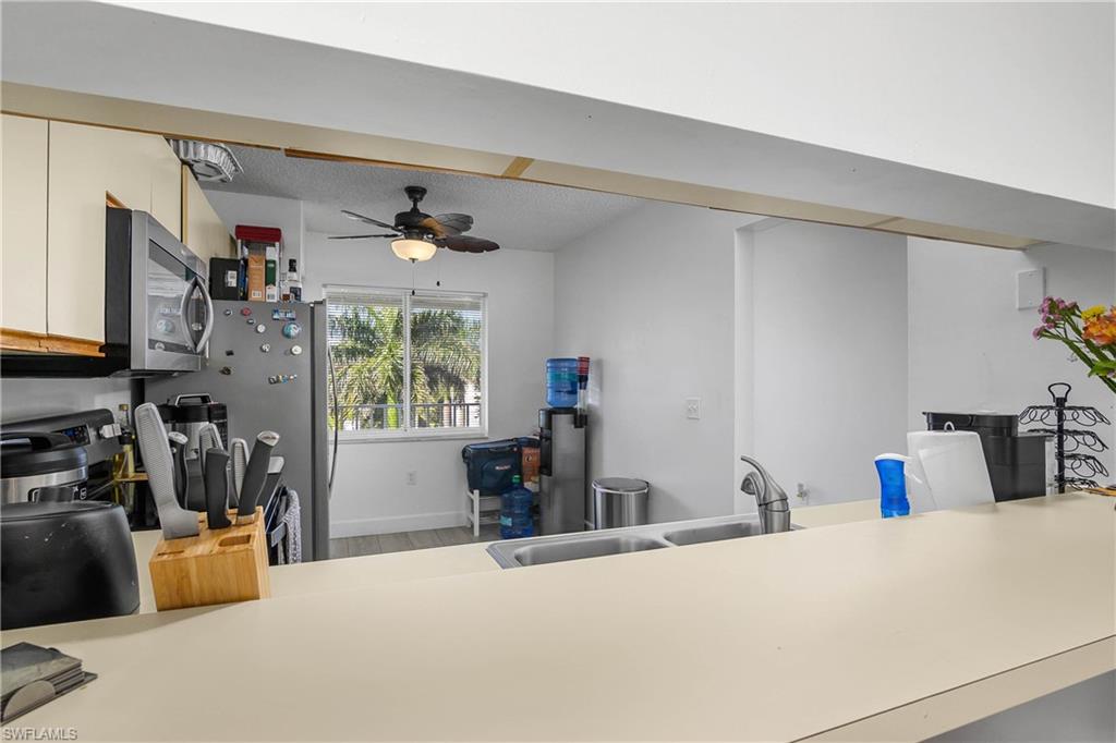 3012 Sandpiper Bay Cir # D301 Property Photo 26