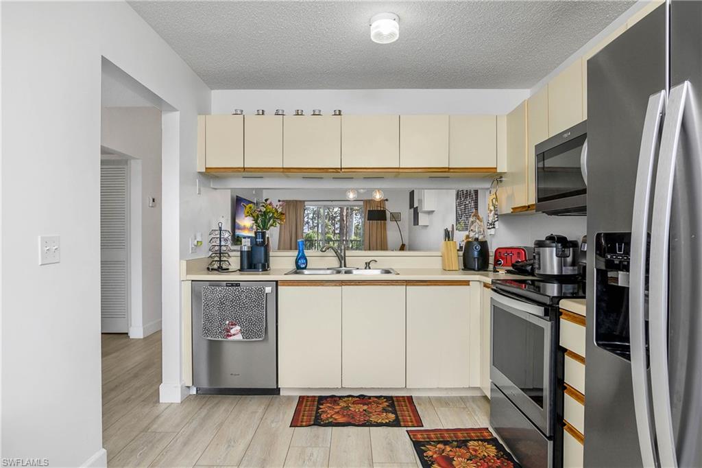 3012 Sandpiper Bay Cir # D301 Property Photo 32