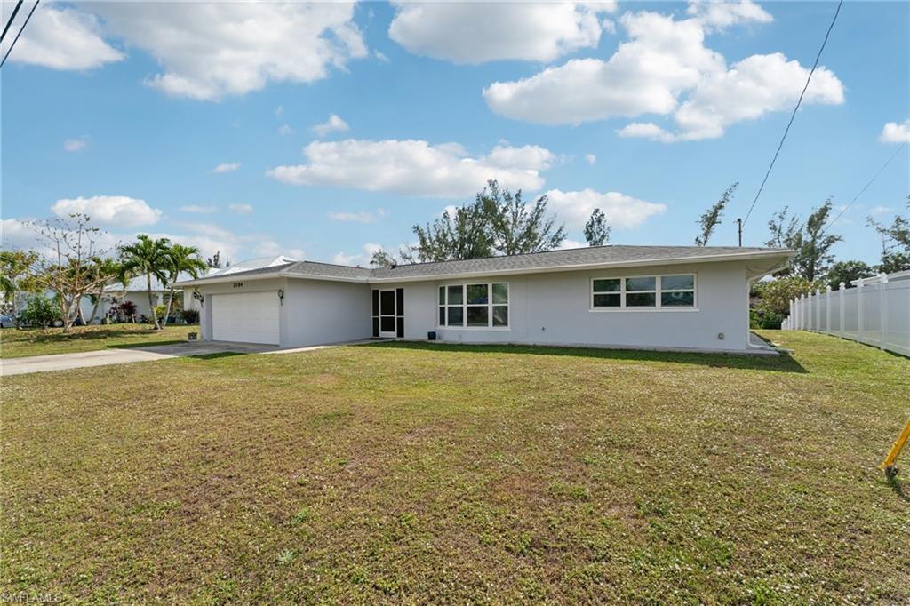 2084 Coral Point Dr Property Photo 2
