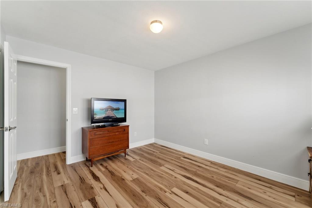 2084 Coral Point Dr Property Photo 19