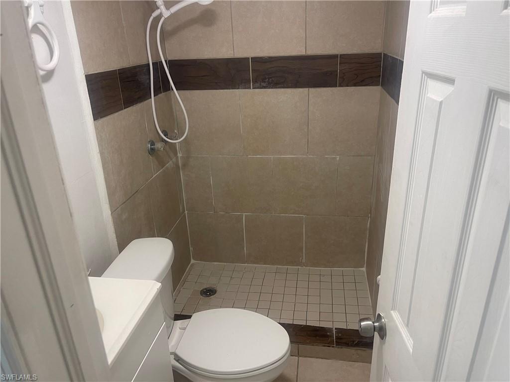 327 Ellis St Property Photo 2
