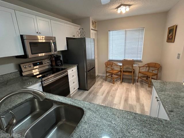 3705 Amberly Cir # F101 Property Photo 6