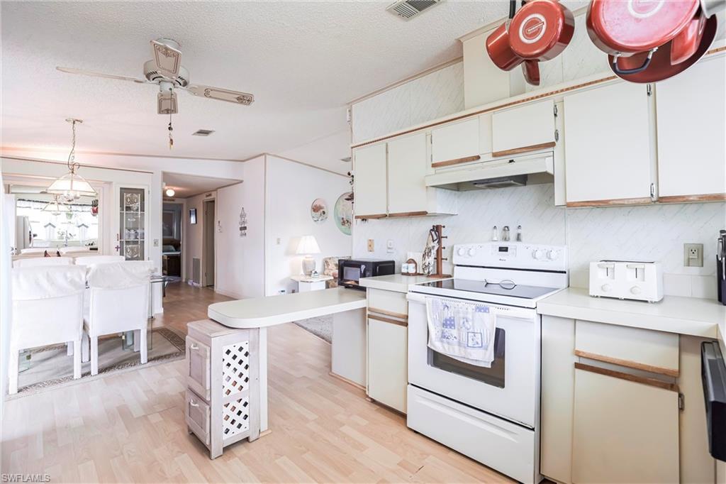 19860 Eagle Trace Ct E Property Photo 8