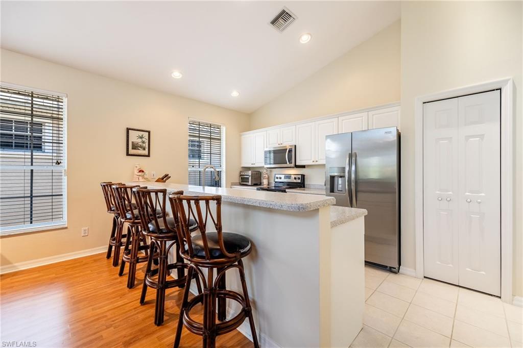 12206 Siesta Dr Property Photo 9