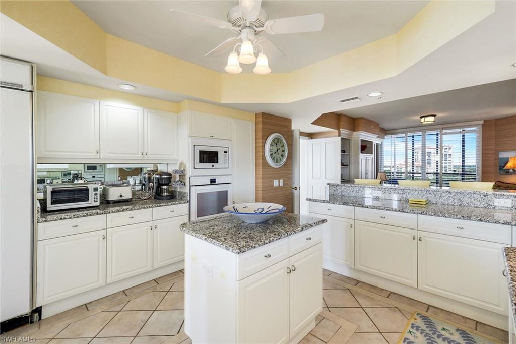 8231 Bay Colony Dr # 903 Property Photo 18