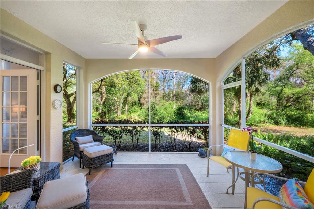 77 Silver Oaks Cir # 104 Property Photo 2