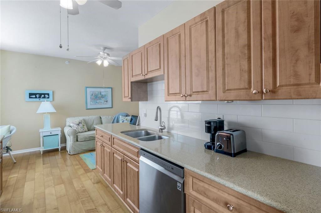 77 Silver Oaks Cir # 104 Property Photo 13