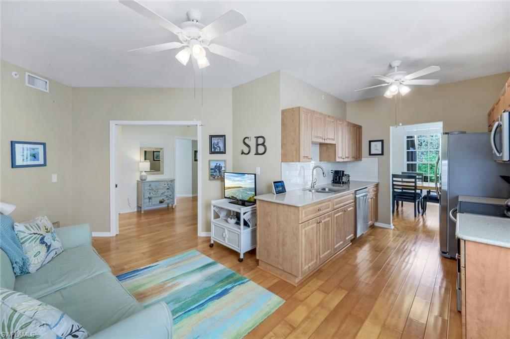 77 Silver Oaks Cir # 104 Property Photo 14