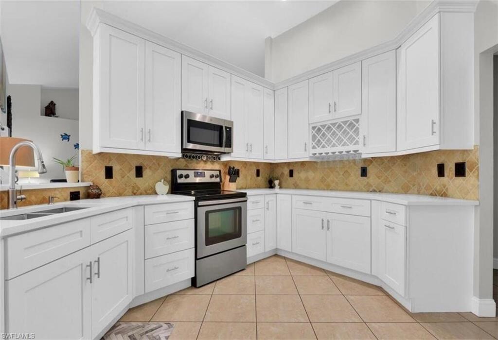 4213 Nw 11th Ter Property Photo 8