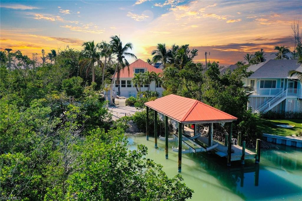 16813 Captiva Dr Property Photo