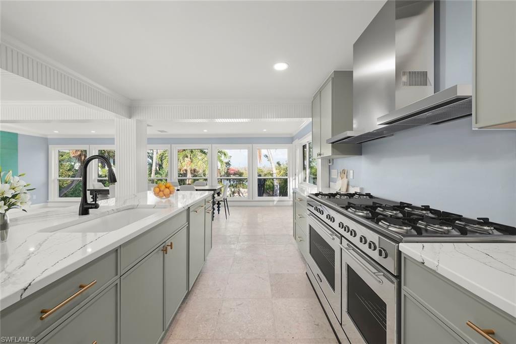 16813 Captiva Dr Property Photo 13