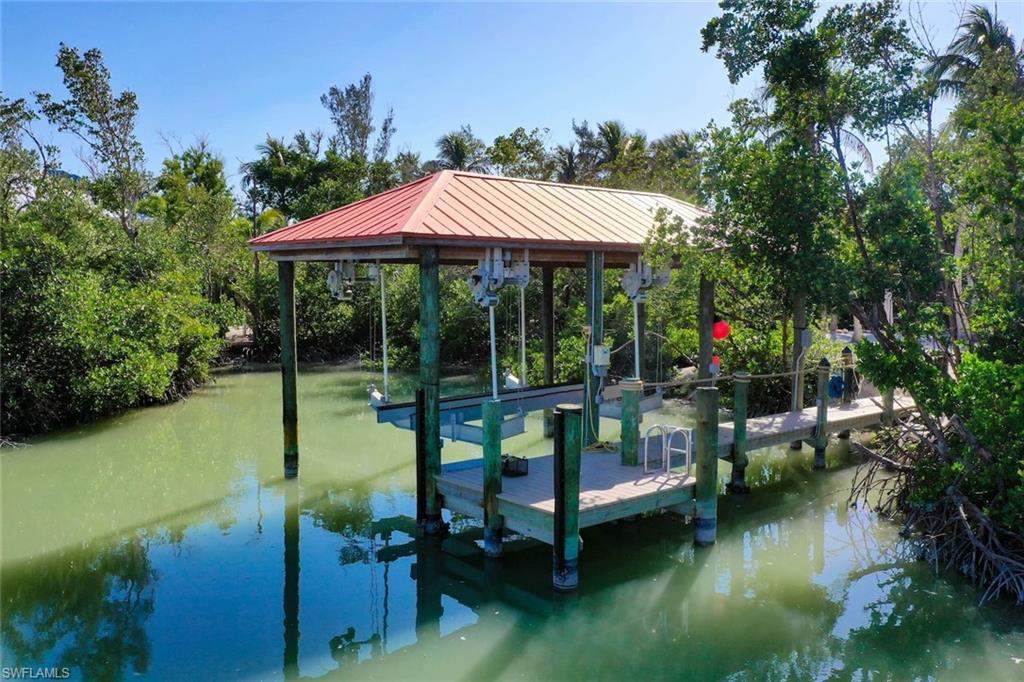 16813 Captiva Dr Property Photo 38