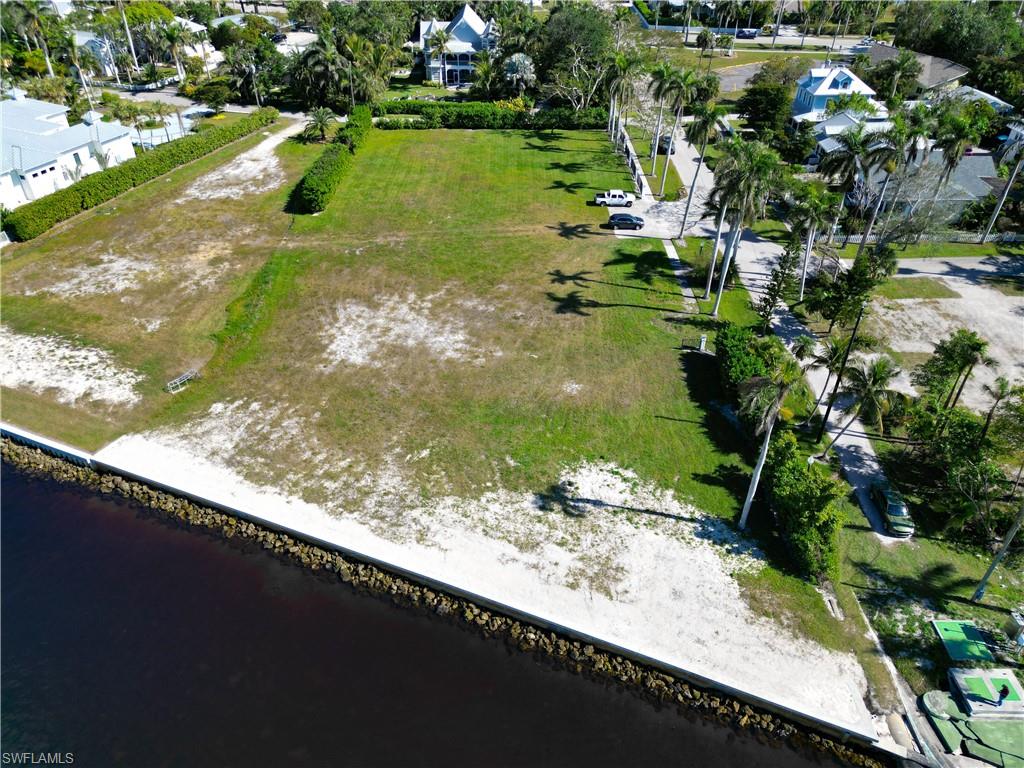 1301 Poinciana Ave Property Photo 8