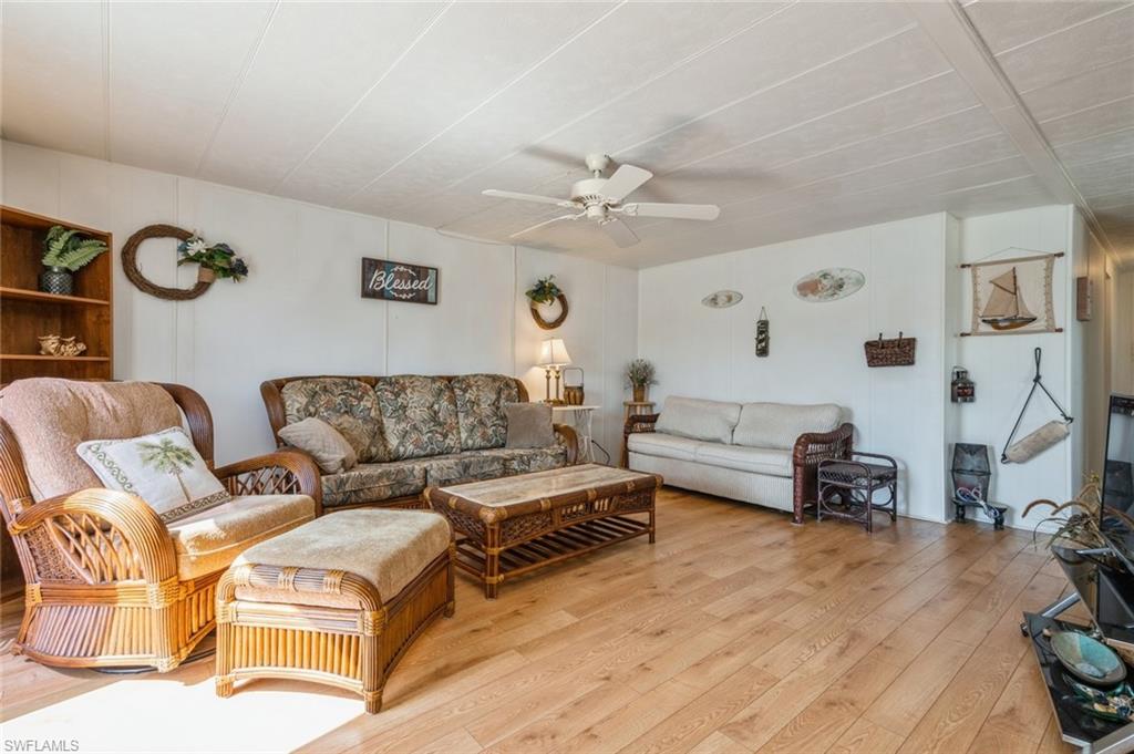 12170 Palm Dr Property Photo 2