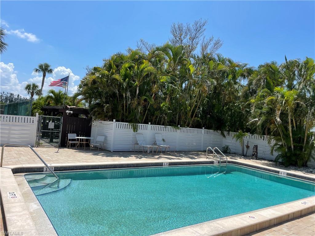 16211 Dublin Cir # E201 Property Photo 4