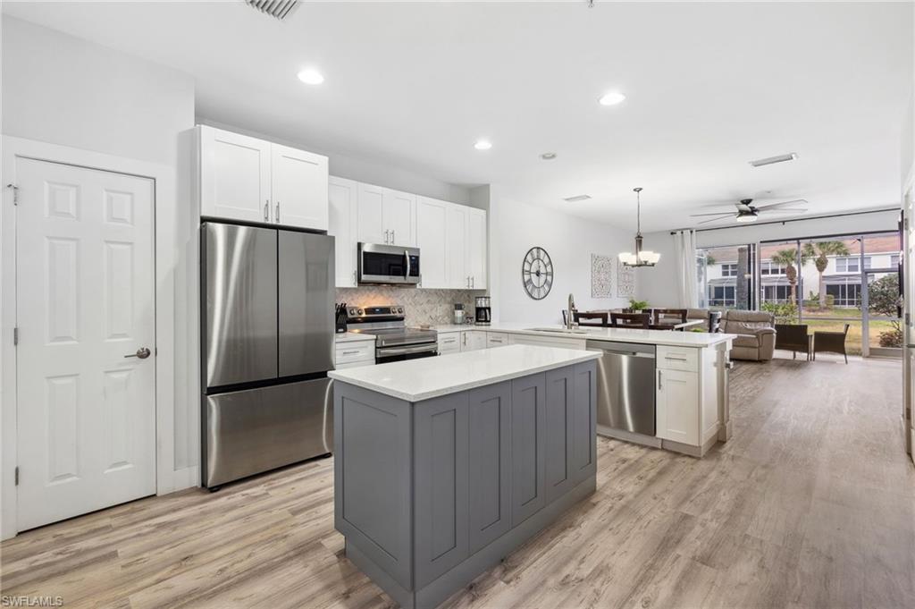 Osceola Elemntary Real Estate Listings Main Image