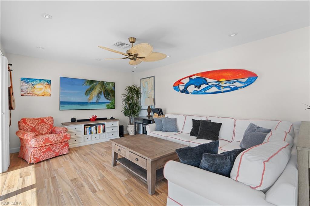 2 Avenida Carita Property Photo 14