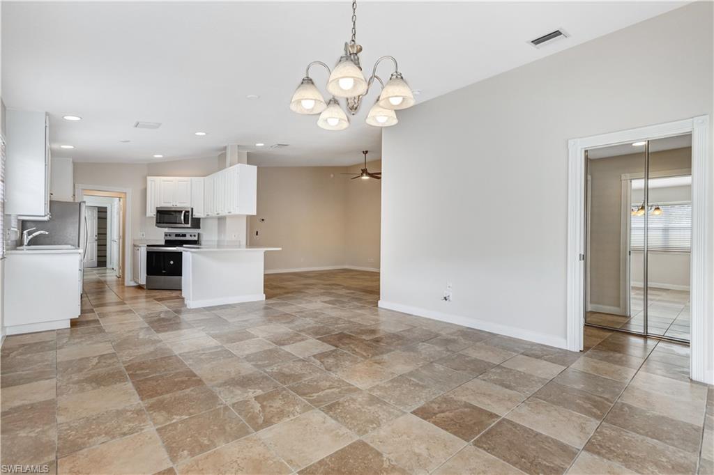 7643 Novara Ct Property Photo 3