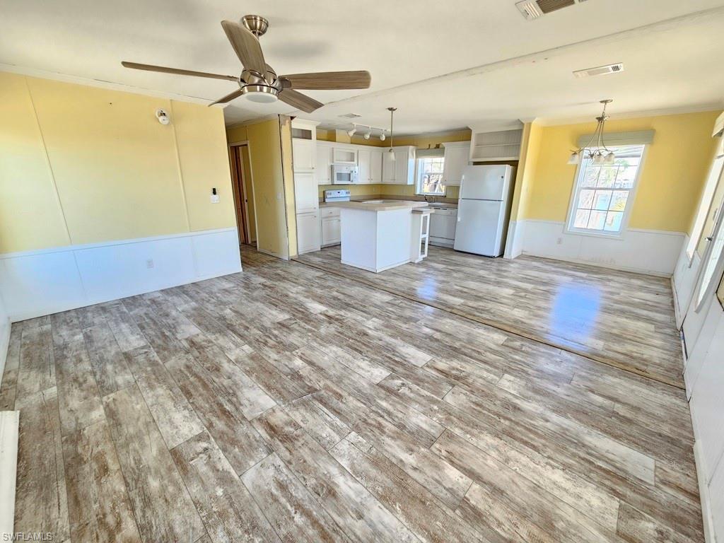3763 Dewberry Ln Property Photo 8