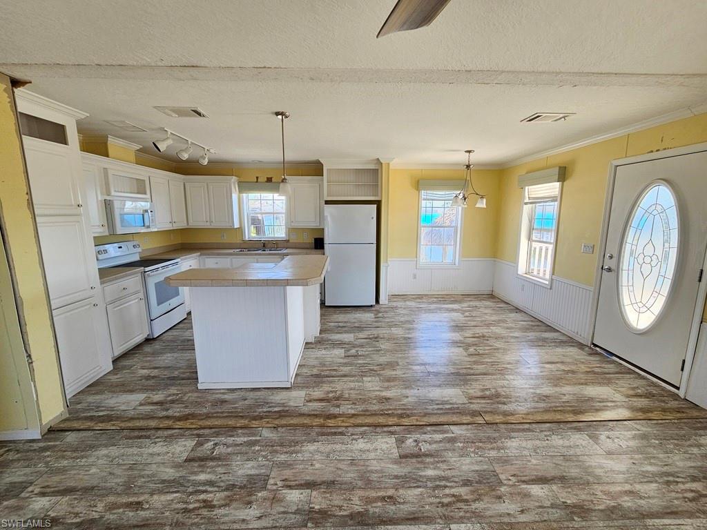 3763 Dewberry Ln Property Photo 10