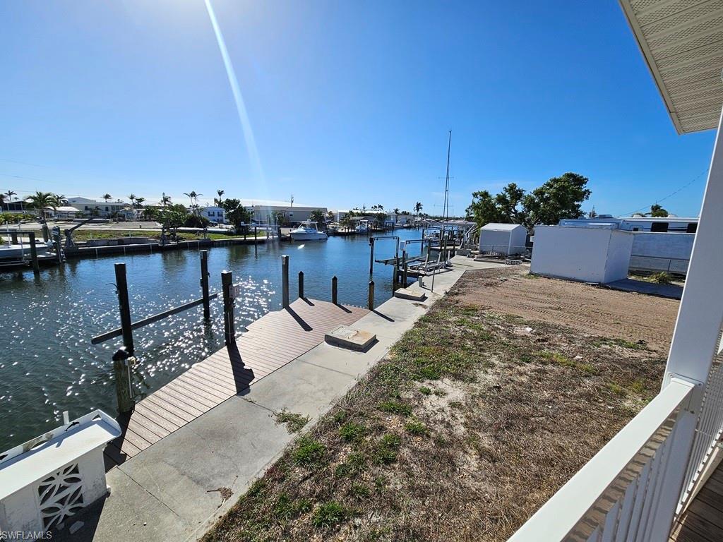 3763 Dewberry Ln Property Photo 20
