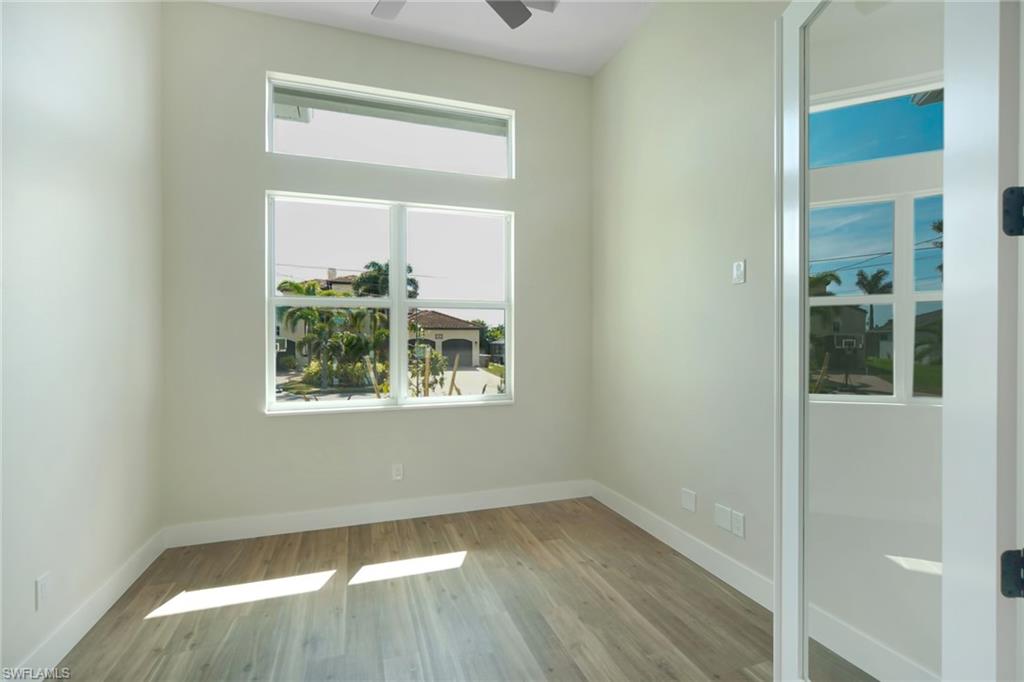 123 Sw 52nd Ter Property Photo 15
