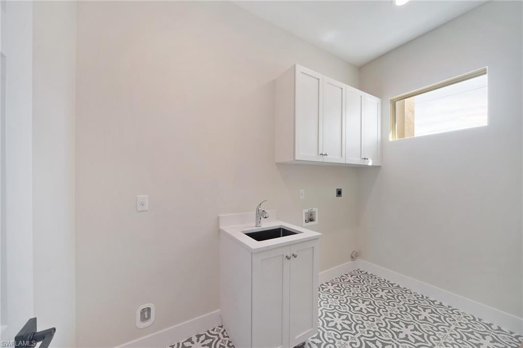 123 Sw 52nd Ter Property Photo 26