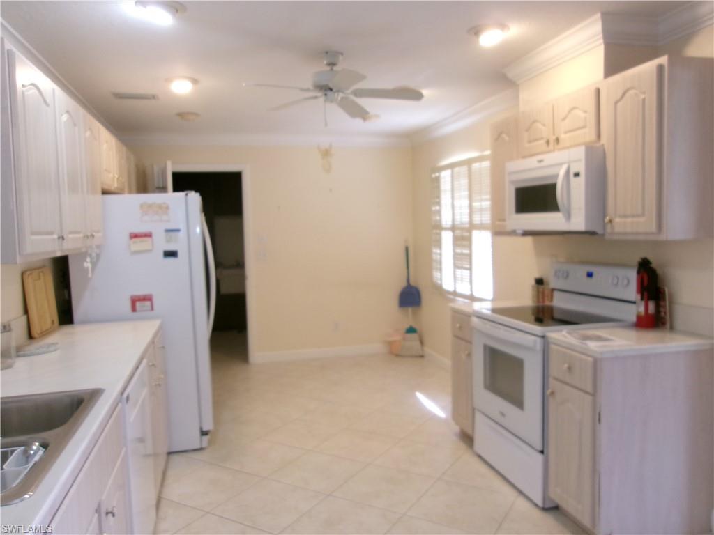 5447 Capbern Ct Property Photo 6