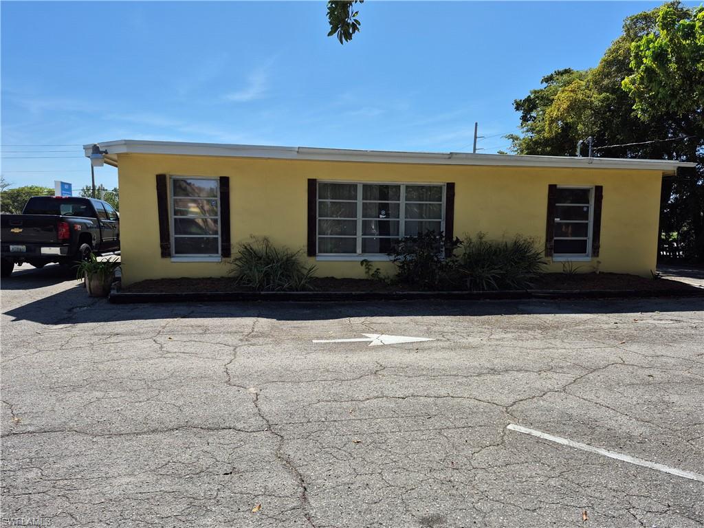 1615 Colonial Blvd Property Photo 2