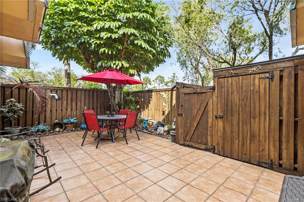 4029 Sandlewood Ln # 2 Property Photo 3