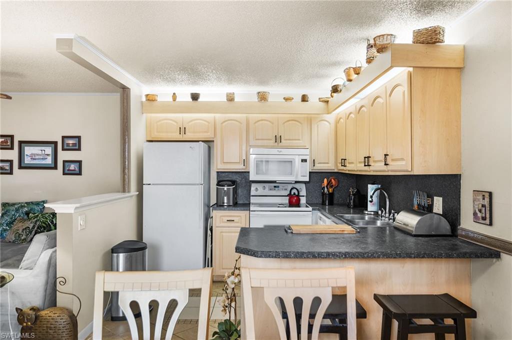4029 Sandlewood Ln # 2 Property Photo 7