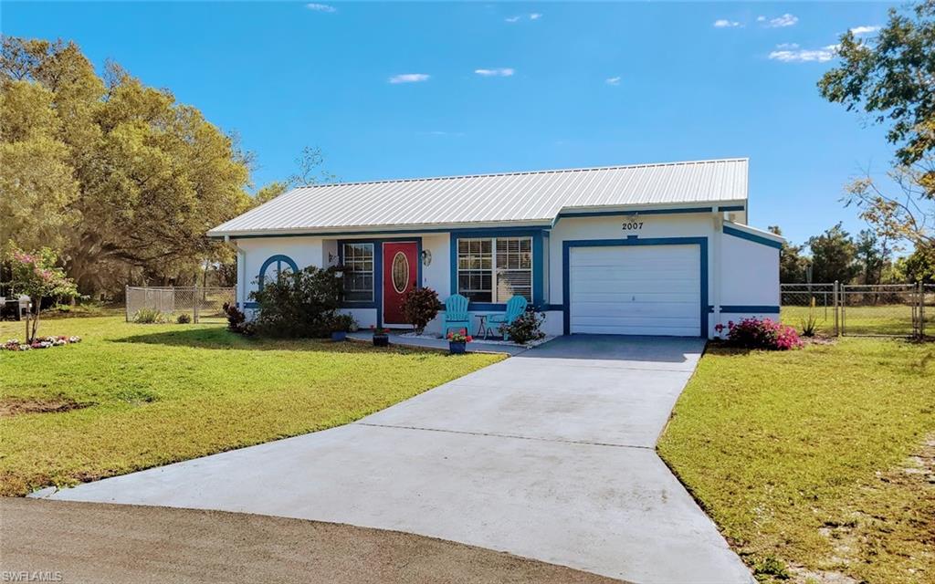 Country Oaks Elementary Real Estate Listings Main Image