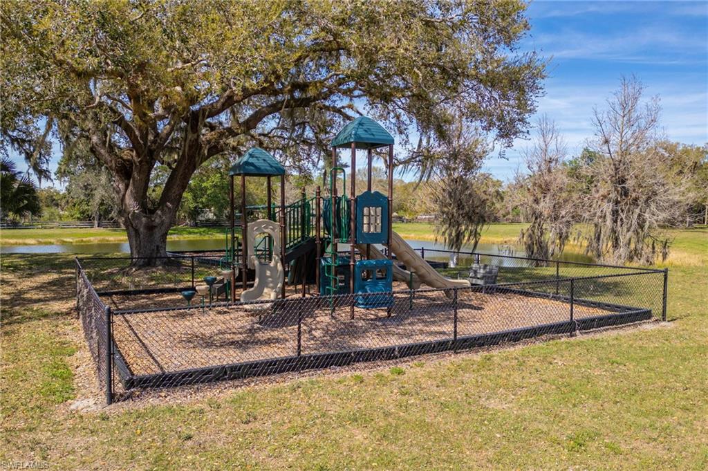 4700 Castalia Ct Property Photo 44