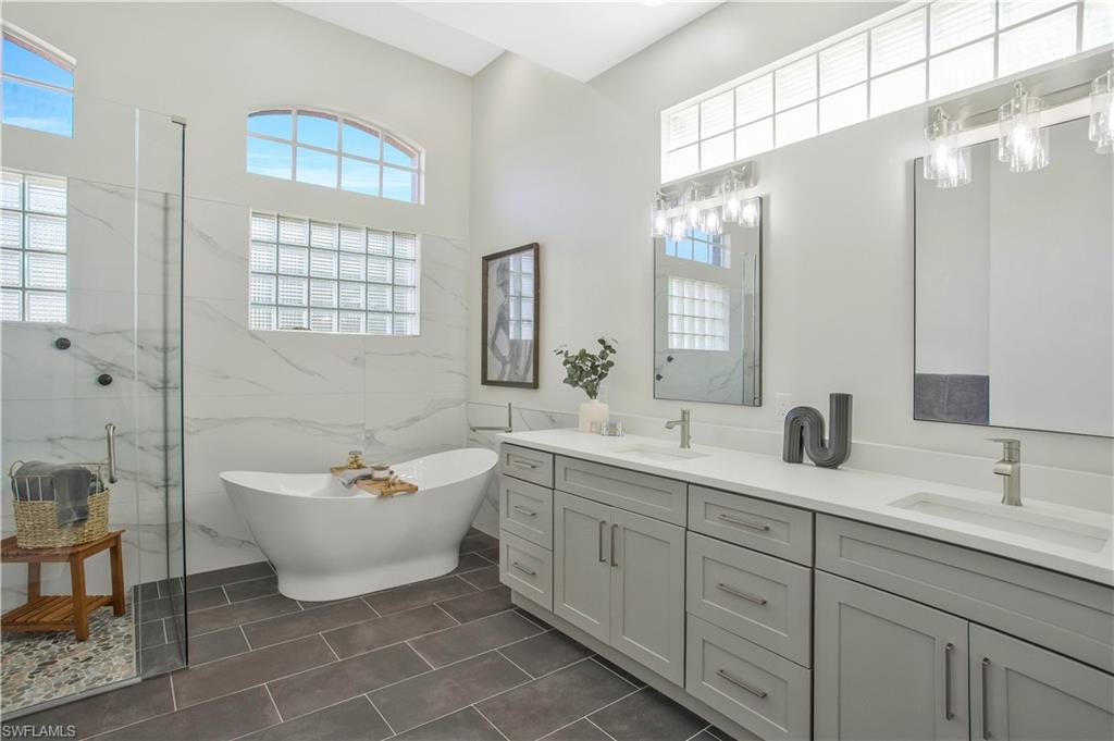 5661 Harborage Dr Property Photo 18