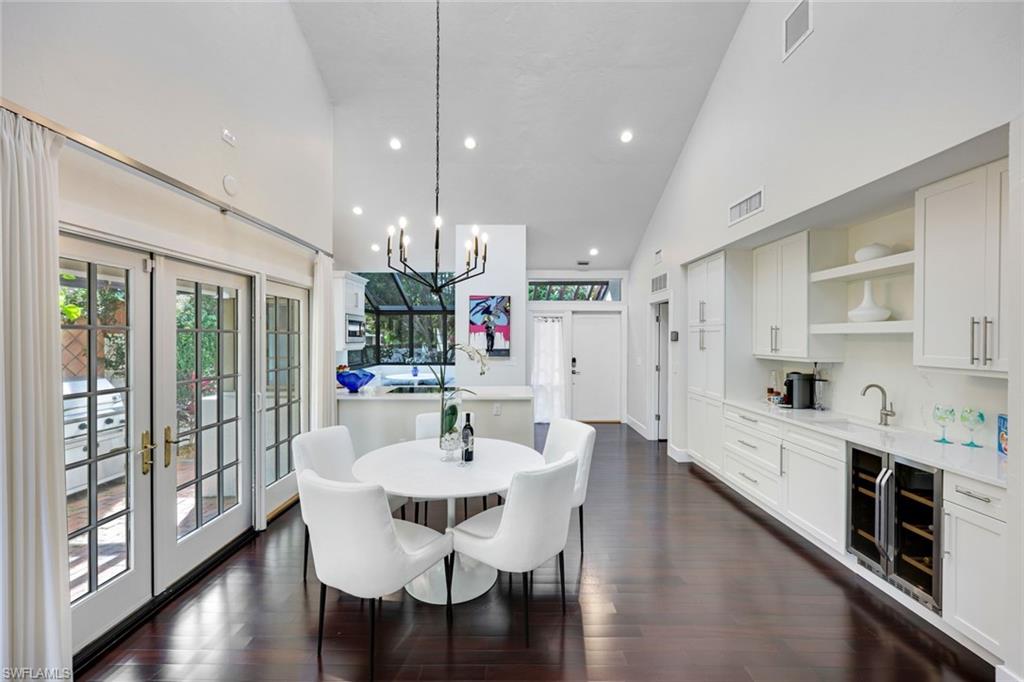 Bay Villas Real Estate Listings Main Image