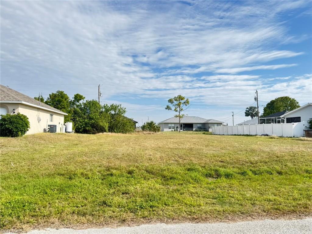 937 Nw 5th Pl Property Photo 2
