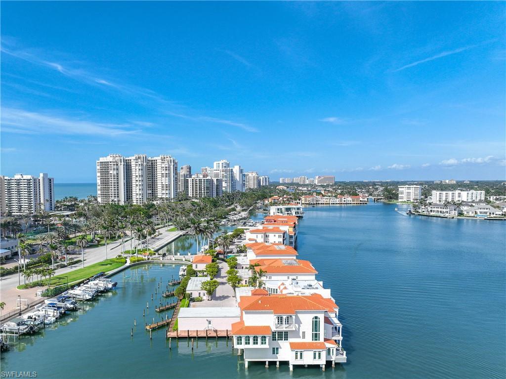 4000 Gulf Shore BLVD N # 500 Property Photo 1
