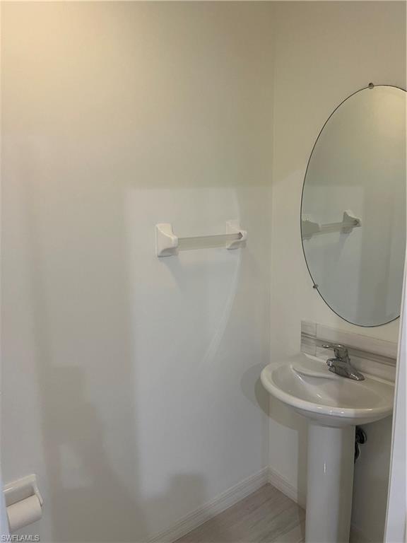 827 Hampton Cir # 146 Property Photo 14