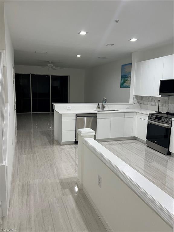 827 Hampton Cir # 146 Property Photo 15