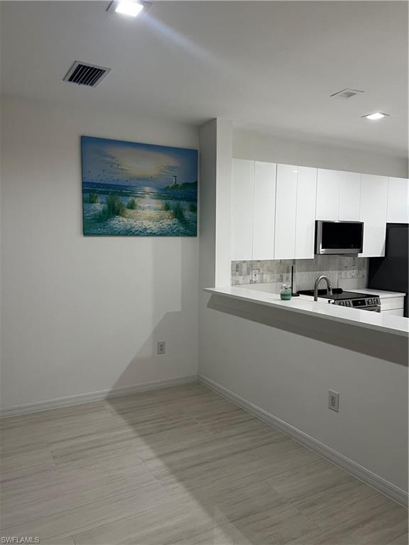 827 Hampton Cir # 146 Property Photo 17